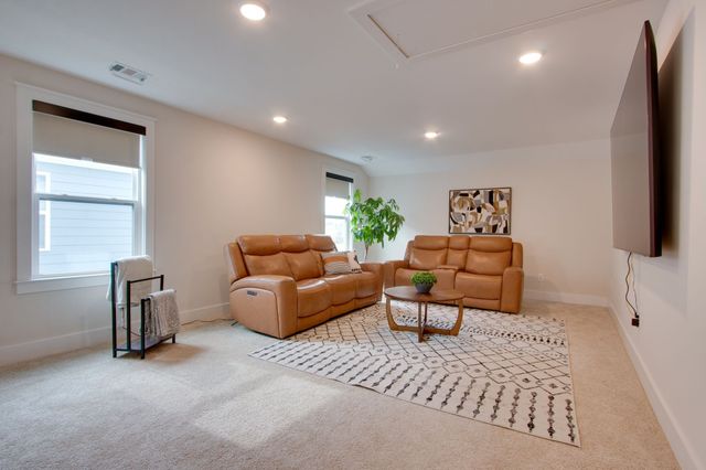 614 Conifer Dr, Spring Hill, TN 37174