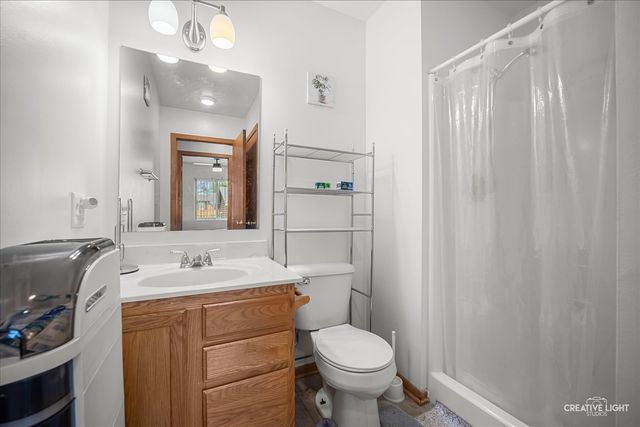 29 ELM Avenue, Fox Lake, IL 60020