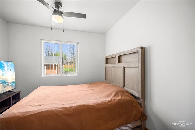 29 ELM Avenue, Fox Lake, IL 60020