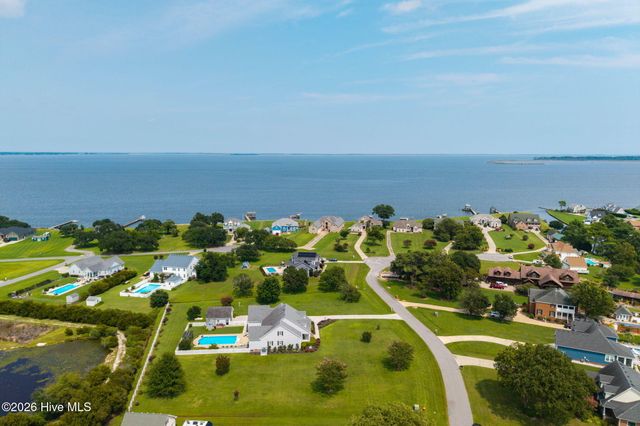 107 Goose Castle Terrace, Currituck, NC 27929
