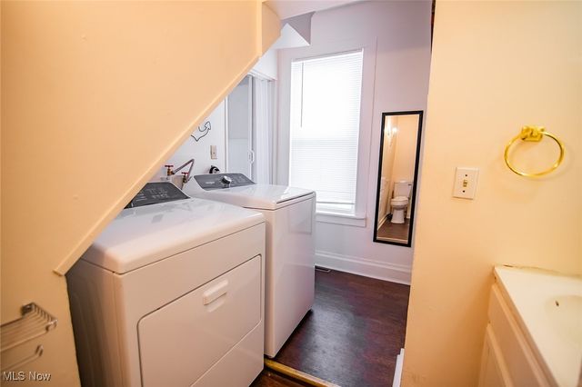 216 Blennerhassett Avenue, Belpre, OH 45714