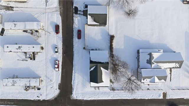 216 Blennerhassett Avenue, Belpre, OH 45714