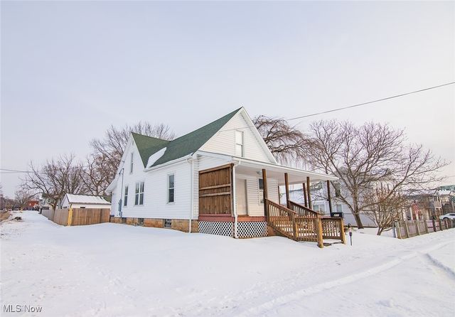 216 Blennerhassett Avenue, Belpre, OH 45714