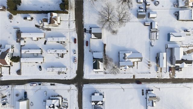 216 Blennerhassett Avenue, Belpre, OH 45714