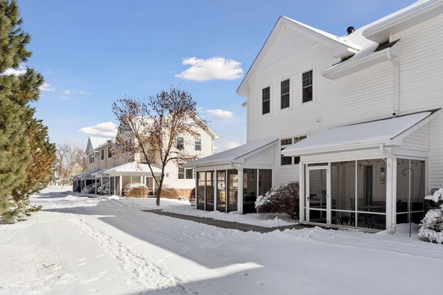 2133 Village Trail, Mound, MN 55364