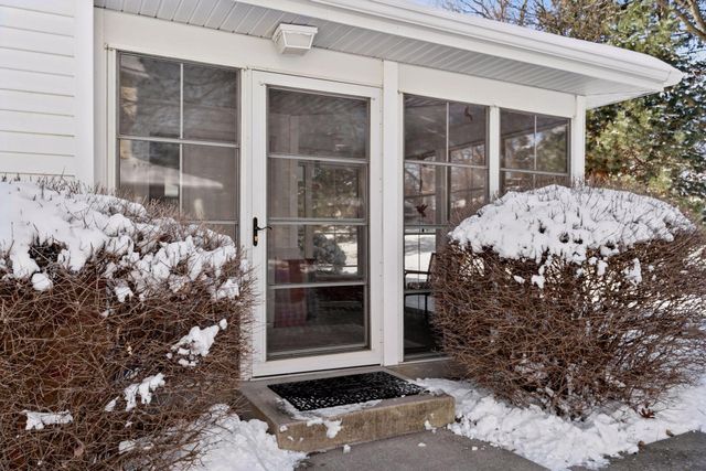 2133 Village Trail, Mound, MN 55364