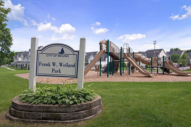 2133 Village Trail, Mound, MN 55364