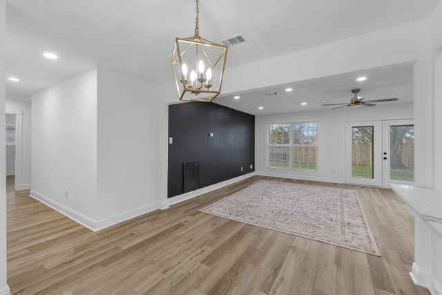 17614 Heritage Bay Drive, Webster, TX 77598