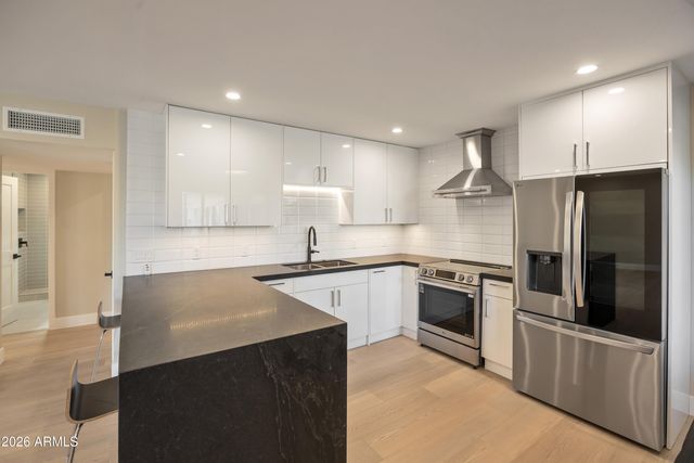 6805 E 2ND Street 7, Scottsdale, AZ 85251