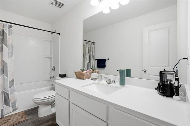 65 Knightsbridge Lane, Winder, GA 30680
