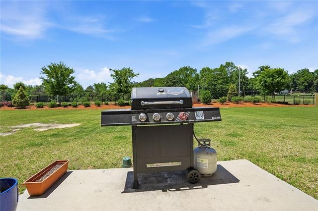 65 Knightsbridge Lane, Winder, GA 30680
