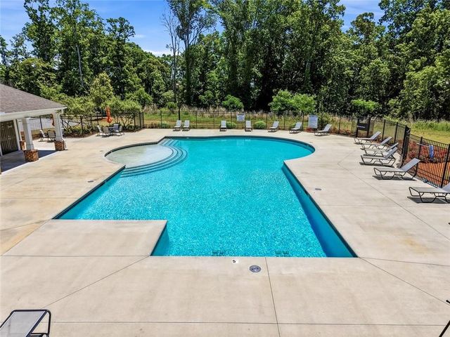 65 Knightsbridge Lane, Winder, GA 30680
