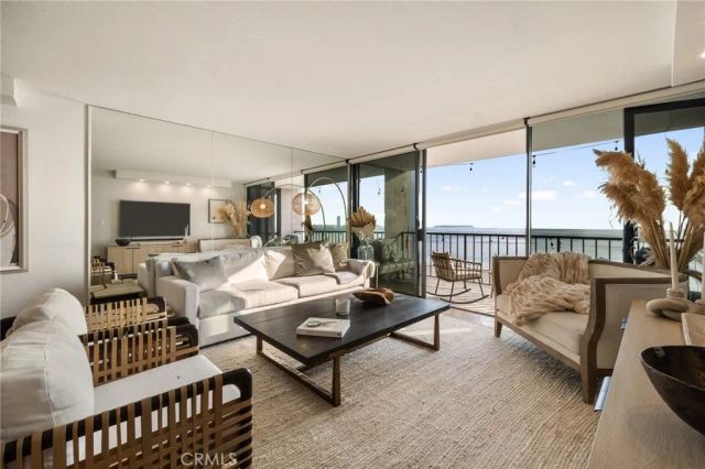 1750 E Ocean Boulevard 209, Long Beach, CA 90802