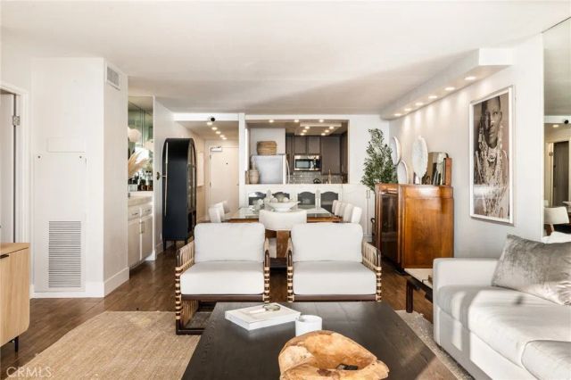 1750 E Ocean Boulevard 209, Long Beach, CA 90802