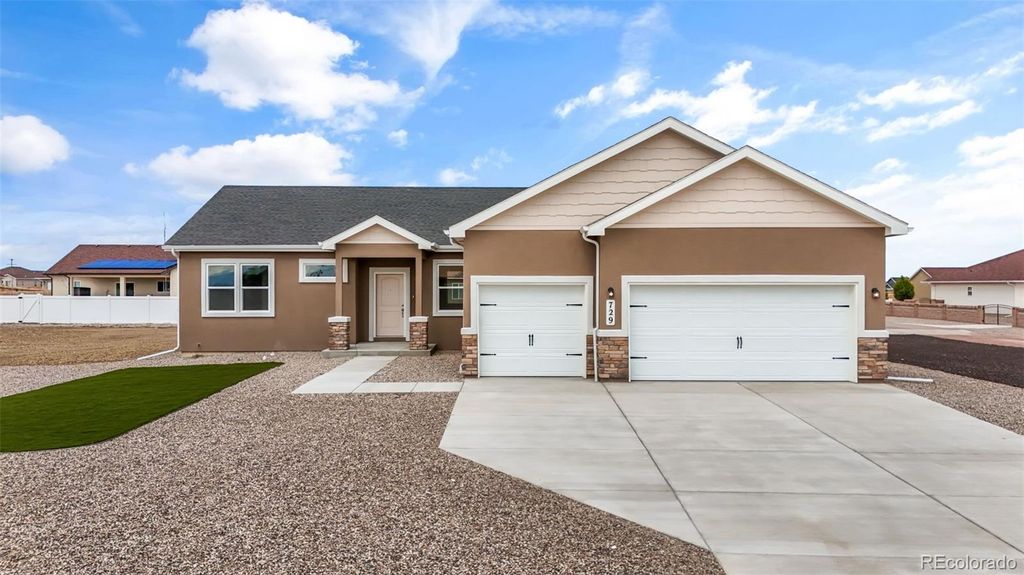 729 Campbell Lane, Pueblo, CO 81007