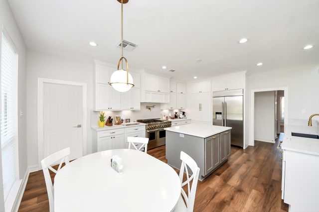 3007 Taylorcrest Drive, Pearland, TX 77584