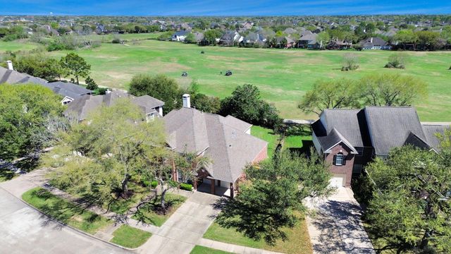 3007 Taylorcrest Drive, Pearland, TX 77584