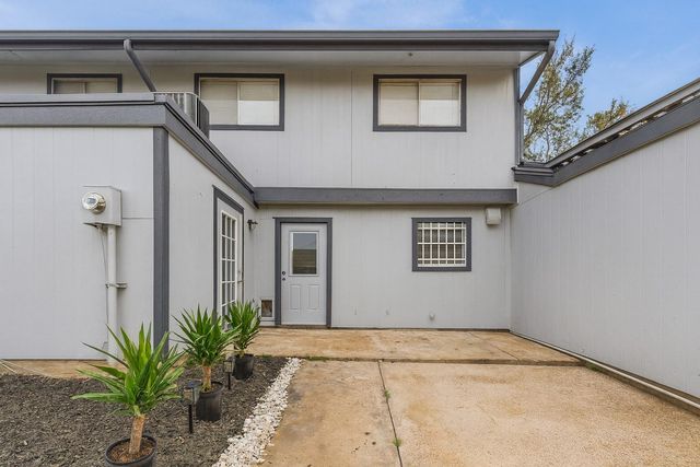 5825 Village Forest Court, Houston, TX 77092