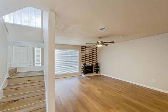 5825 Village Forest Court, Houston, TX 77092