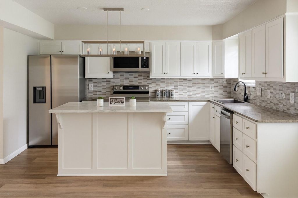 5825 Village Forest Court, Houston, TX 77092