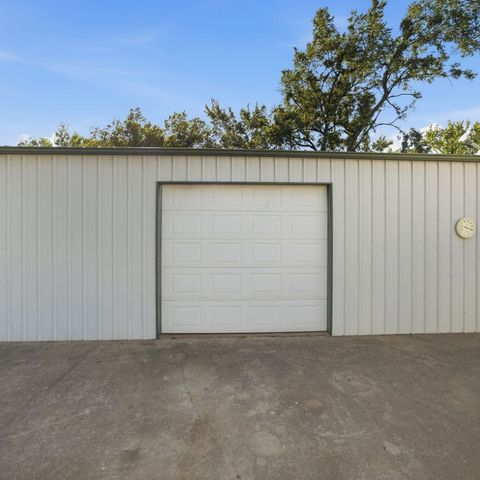 2696 Russellville Road, Quinton, OK 74561