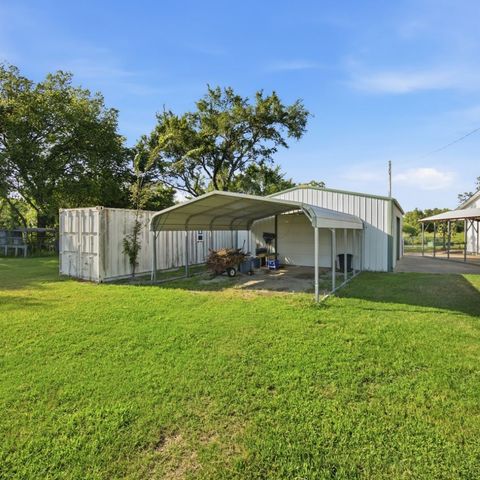 2696 Russellville Road, Quinton, OK 74561