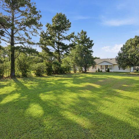 2696 Russellville Road, Quinton, OK 74561