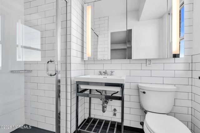 10 Ocean Boulevard 10E, Atlantic Highlands, NJ 07716