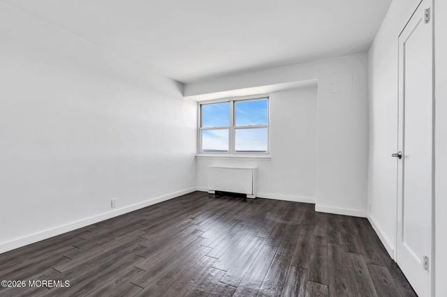 10 Ocean Boulevard 10E, Atlantic Highlands, NJ 07716