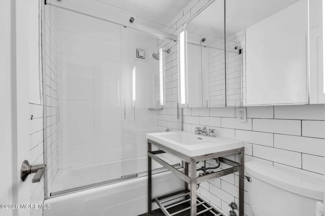 10 Ocean Boulevard 10E, Atlantic Highlands, NJ 07716