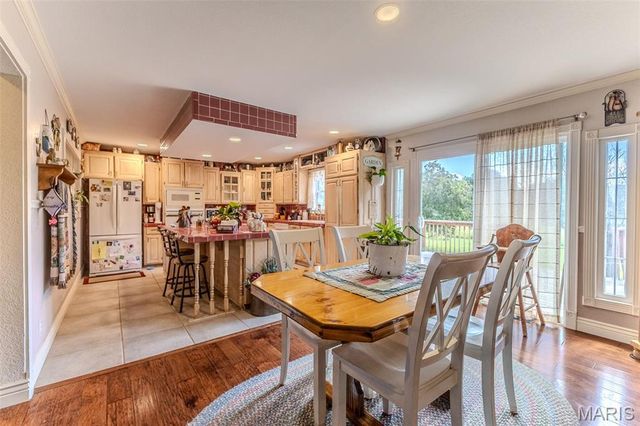 31201 Osborn Drive, Lebanon, MO 65536