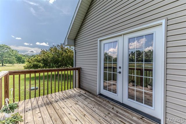 31201 Osborn Drive, Lebanon, MO 65536