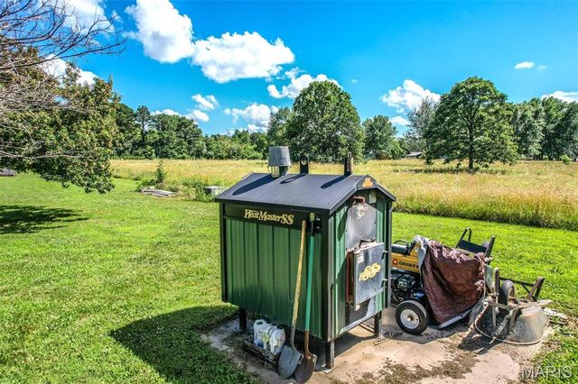 31201 Osborn Drive, Lebanon, MO 65536