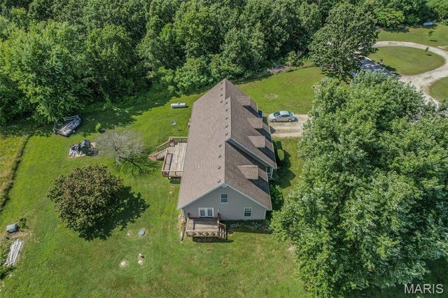 31201 Osborn Drive, Lebanon, MO 65536