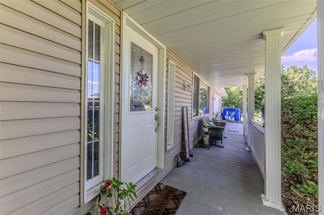 31201 Osborn Drive, Lebanon, MO 65536