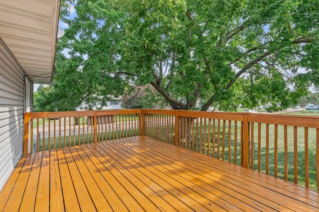 3501 84th Circle N, Brooklyn Park, MN 55443