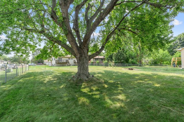 3501 84th Circle N, Brooklyn Park, MN 55443
