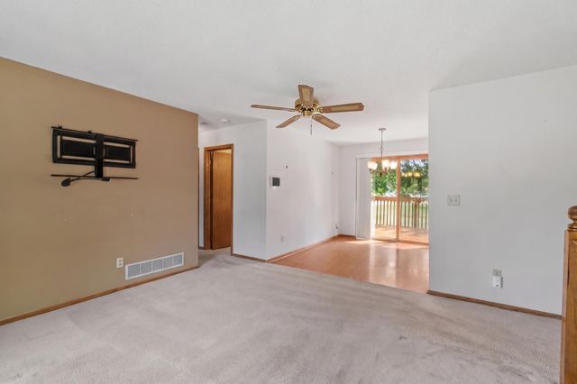 3501 84th Circle N, Brooklyn Park, MN 55443