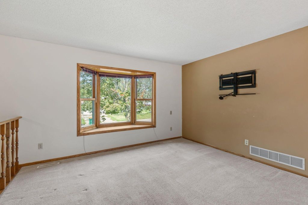 3501 84th Circle N, Brooklyn Park, MN 55443 — photo 2