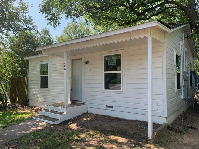 706 E Acheson Road, Denison, TX 75021