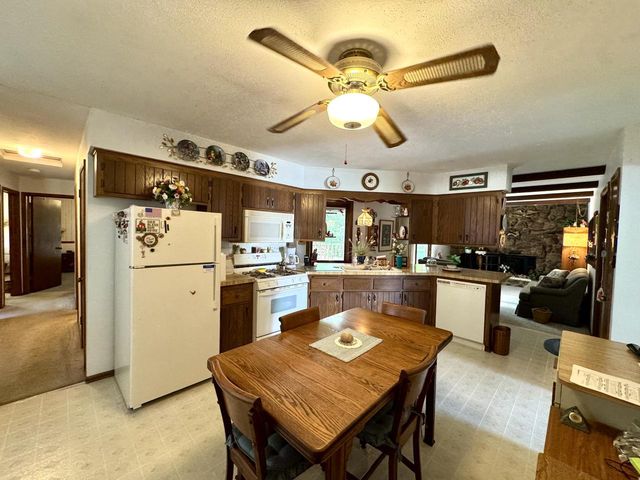 4425 89th STREET, Kenosha, WI 53142