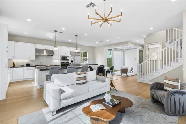 107 Spiral, Irvine, CA 92618
