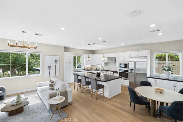 107 Spiral, Irvine, CA 92618