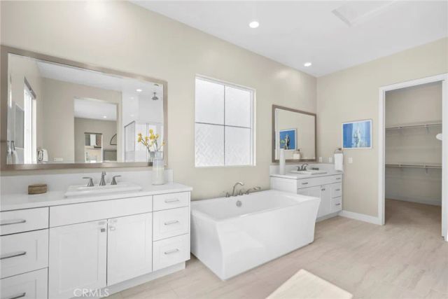 107 Spiral, Irvine, CA 92618