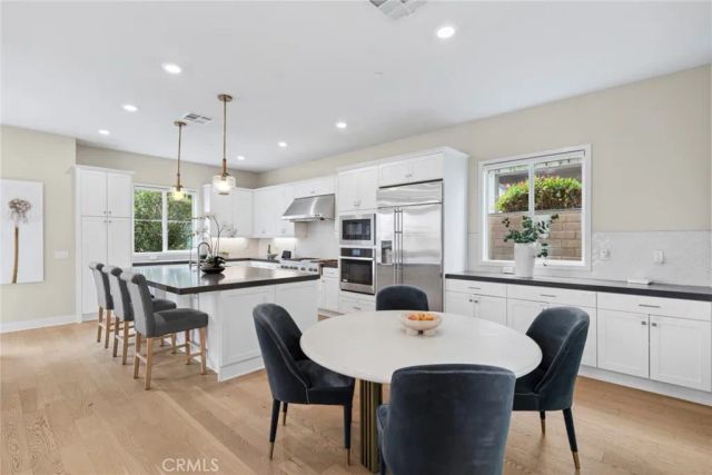 107 Spiral, Irvine, CA 92618