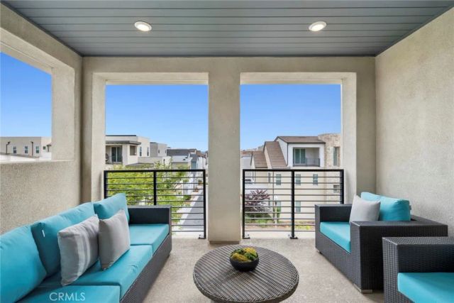 107 Spiral, Irvine, CA 92618
