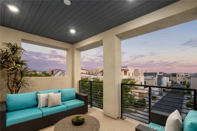 107 Spiral, Irvine, CA 92618