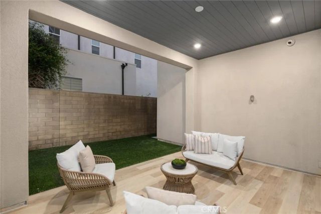 107 Spiral, Irvine, CA 92618