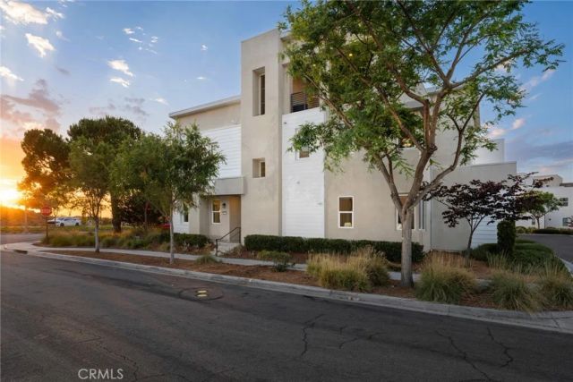 107 Spiral, Irvine, CA 92618