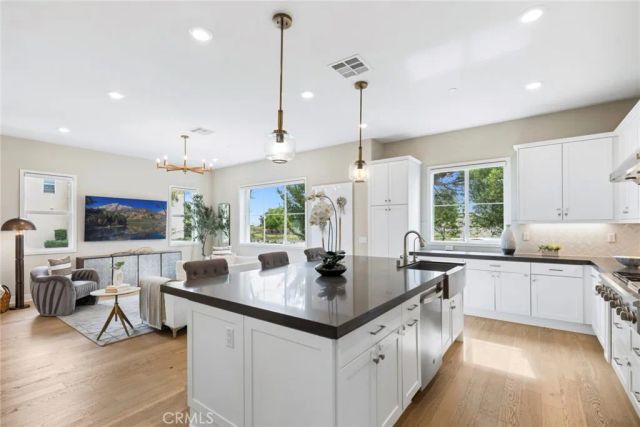 107 Spiral, Irvine, CA 92618